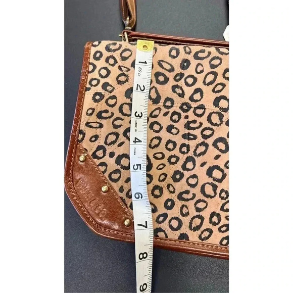 NWT Vaan & Co Womens Brown Casey Cheetah Print Upcycled Leather Crossbody Bag - Picture 11 of 15
